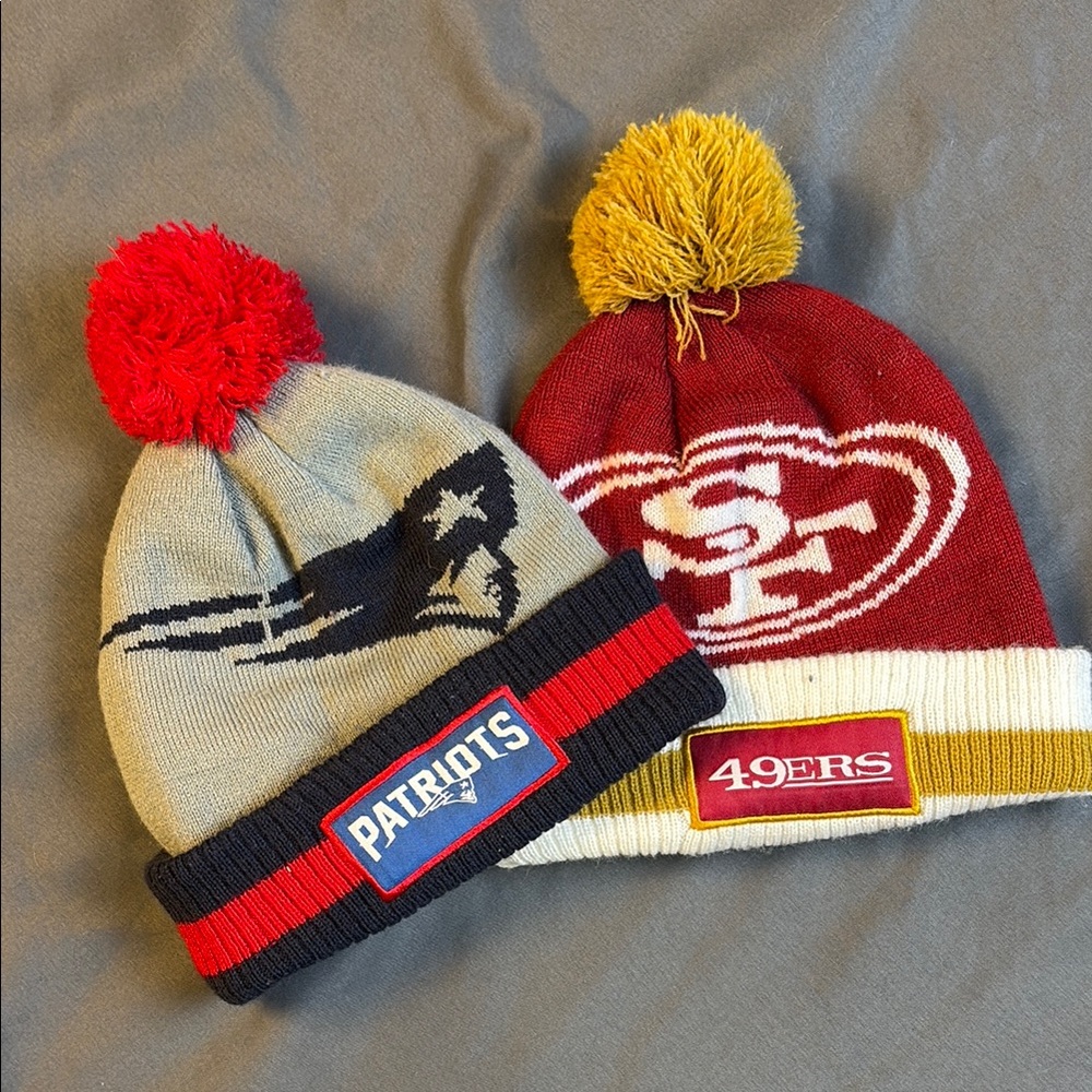 Budweiser Promotional Patriots and 49ers Youth/Kids Size Pair of Touques